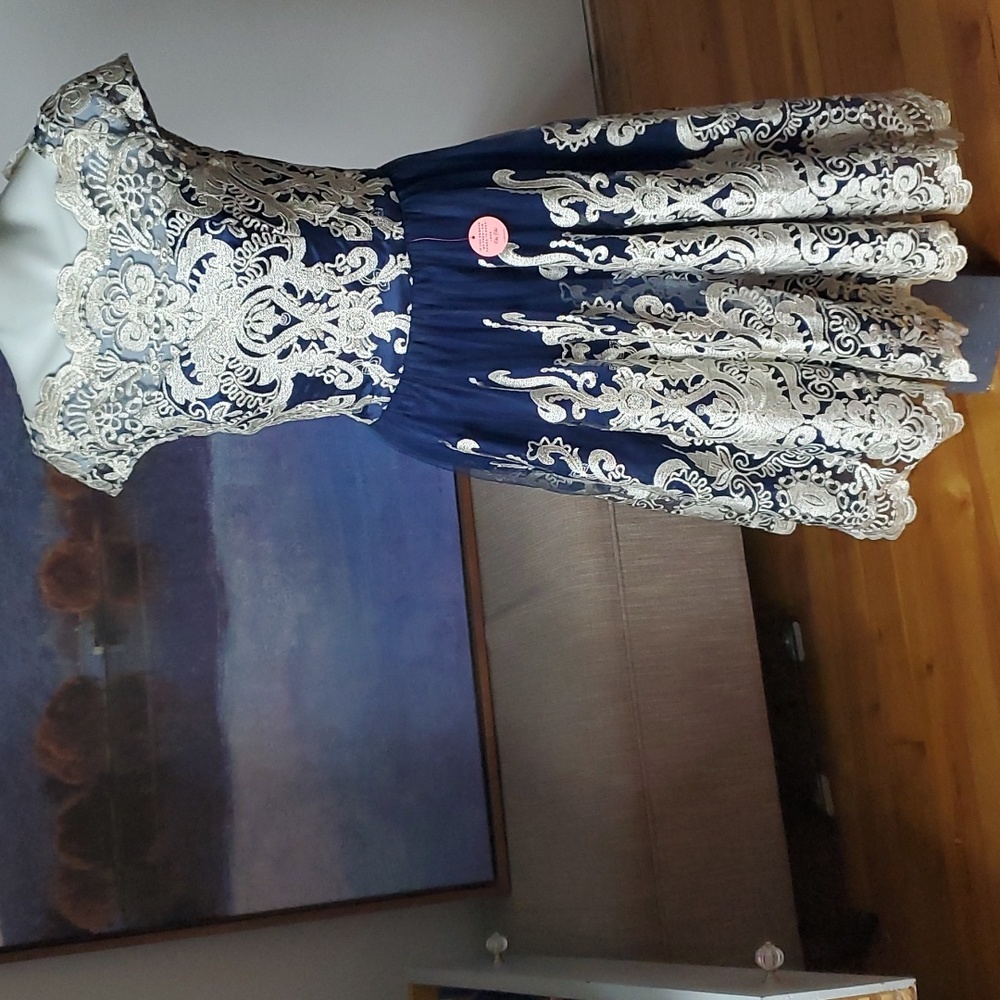Chi Chi London Yazzy blue metallic lace dress, 8, NWT